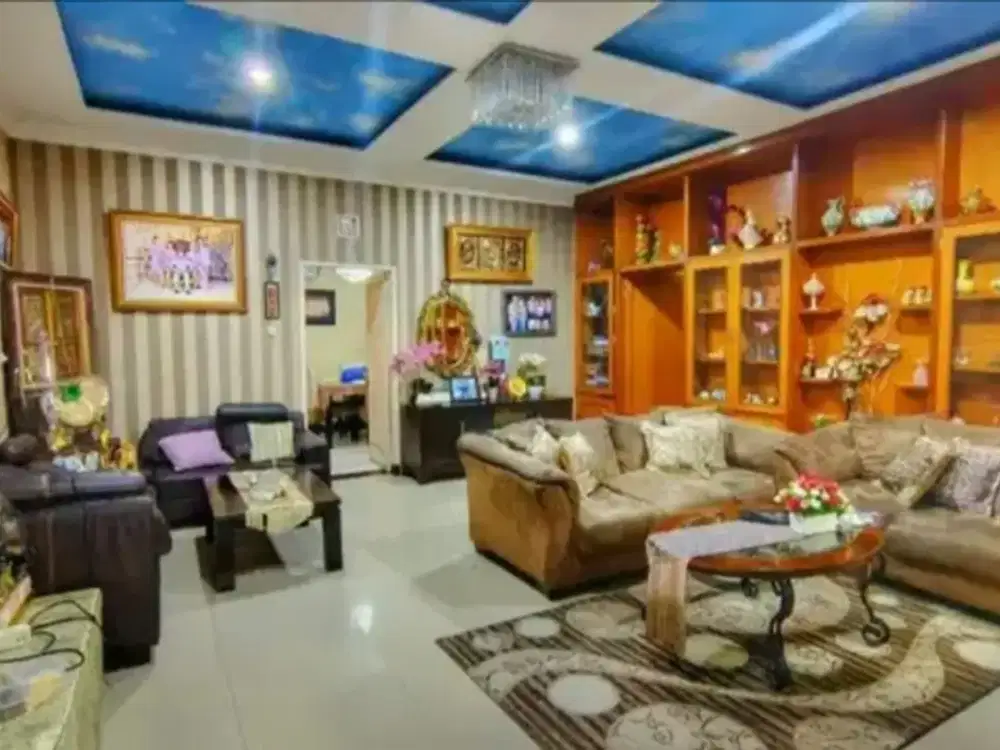 RUMAH MEWAH SIAP HUNI PONDOK KELAPA