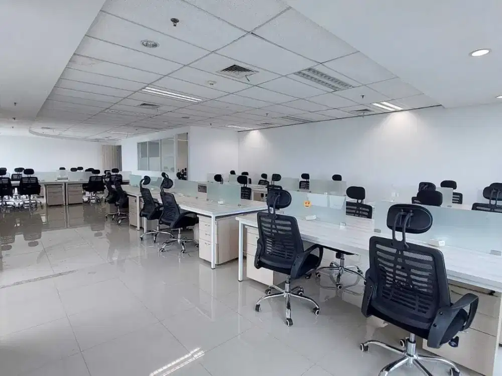 DISEWAKAN OFFICE FULLY FURNISH DI MENARA 165