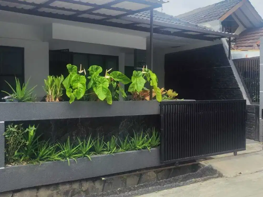 Dijual rumah exclusive di Taman Cibaduyut Indah