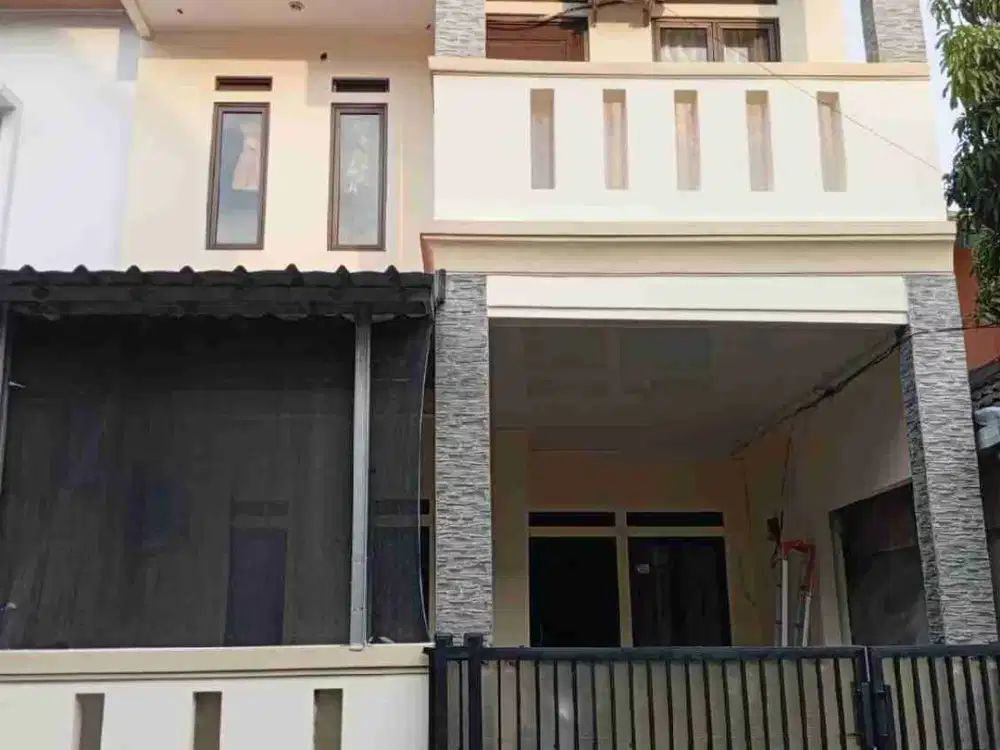 Dijual Rumah Bagus Siap Huni di Taman Kedaung Ciputat