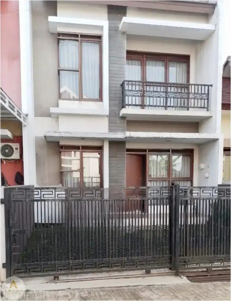 Rumah di cisaranten arcamanik 2 lantai siap huni
