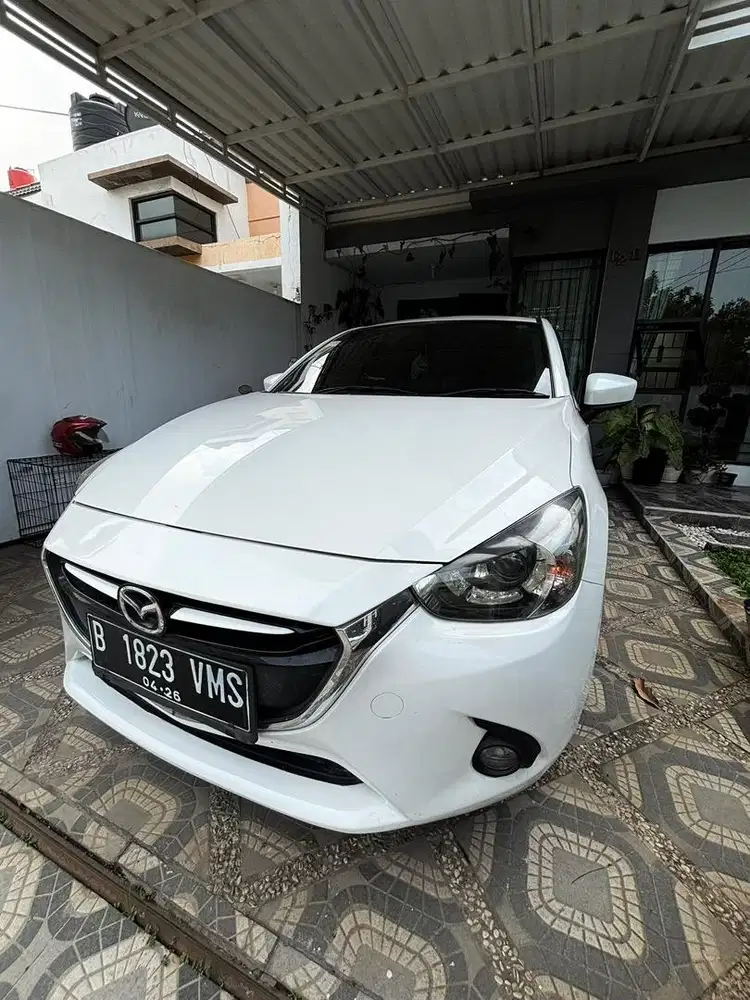 Mazda 2 R Skyactive 2015 AT