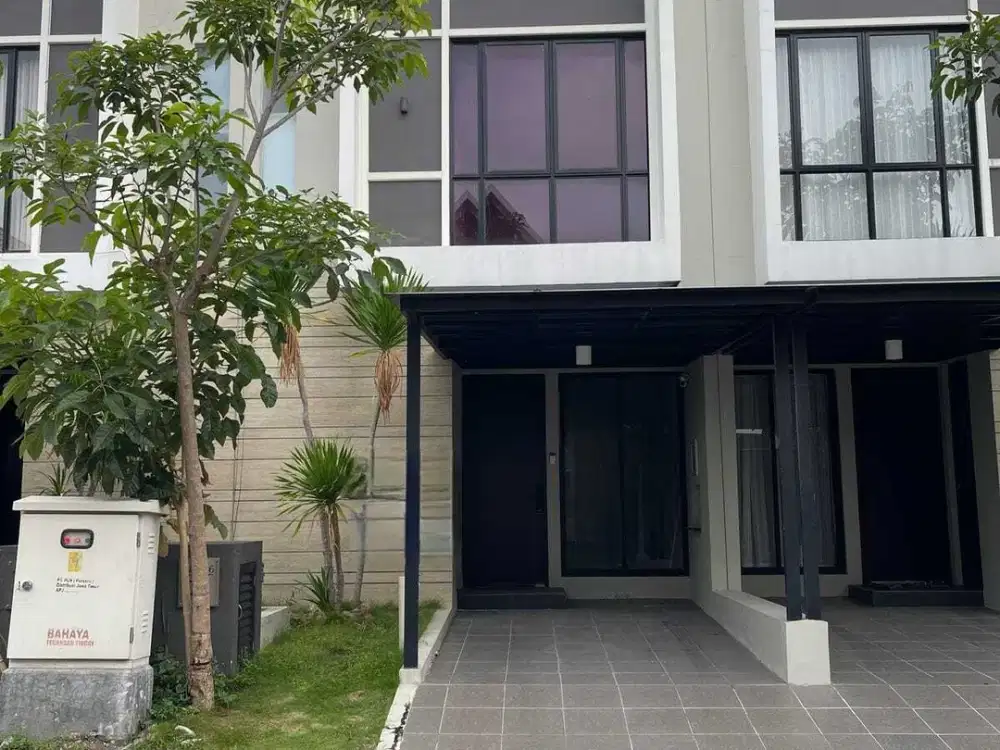 2,5 Lantai Rumah Citraland Northwest Park Surabaya Barat Strategis