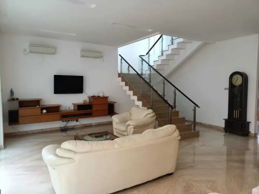 Rumah Graha Famili Surabaya Barat Ciamik Harga boleh Nego Lagi