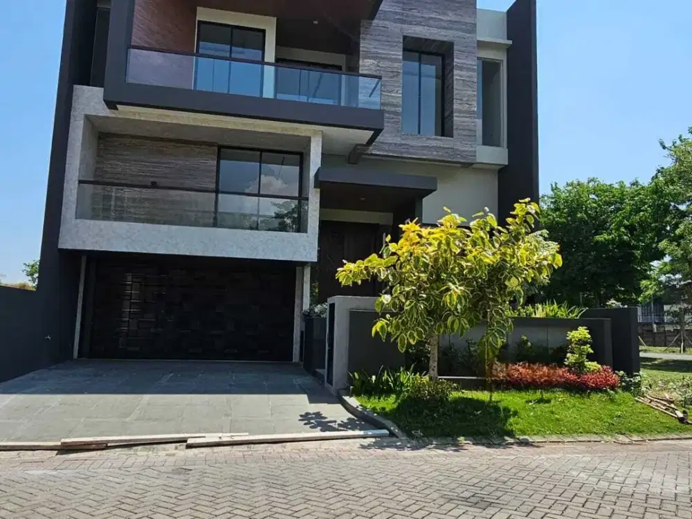 High Spec Minimalis Modern Rumah Pakuwon Indah, Surabaya Barat
