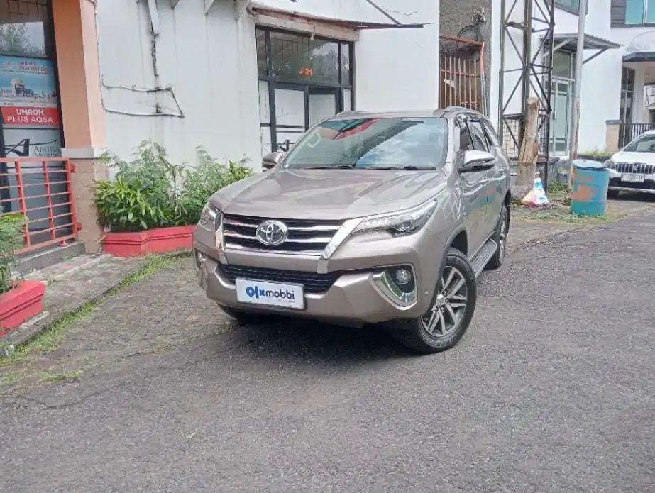 Pajak Panjang - TOYOTA FORTUNER 2.7 4x2 SRZ BENSIN A/T 2016 COKLAT