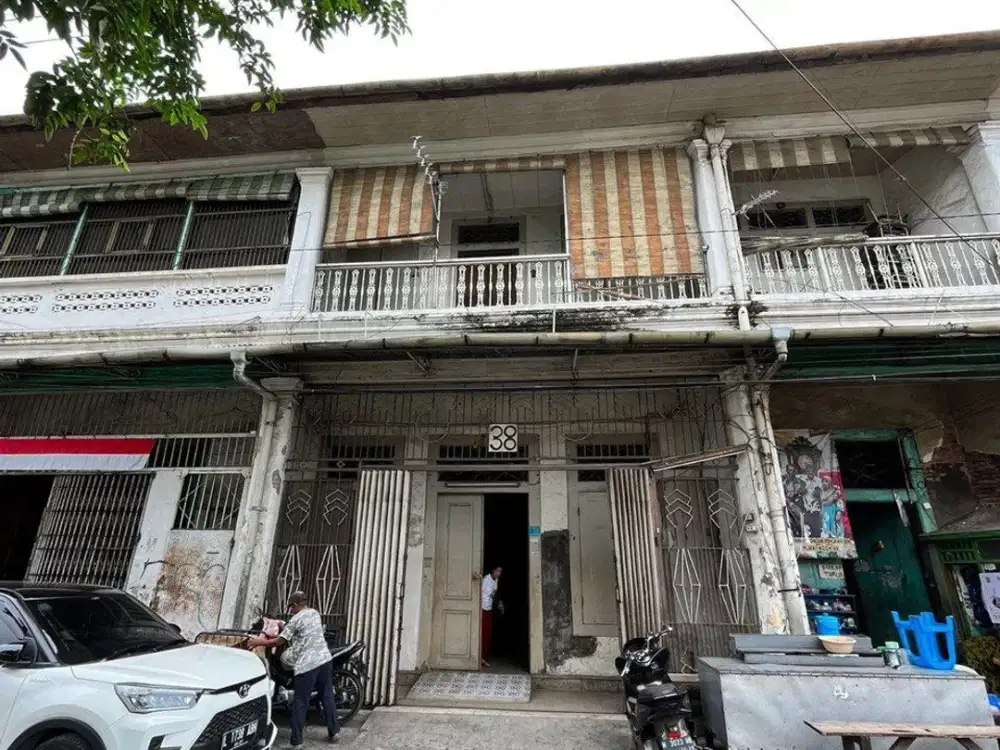 Gudang Kalimas TImur daerah Pabean dkt Tanjung Perak Kenjeran Rajawali