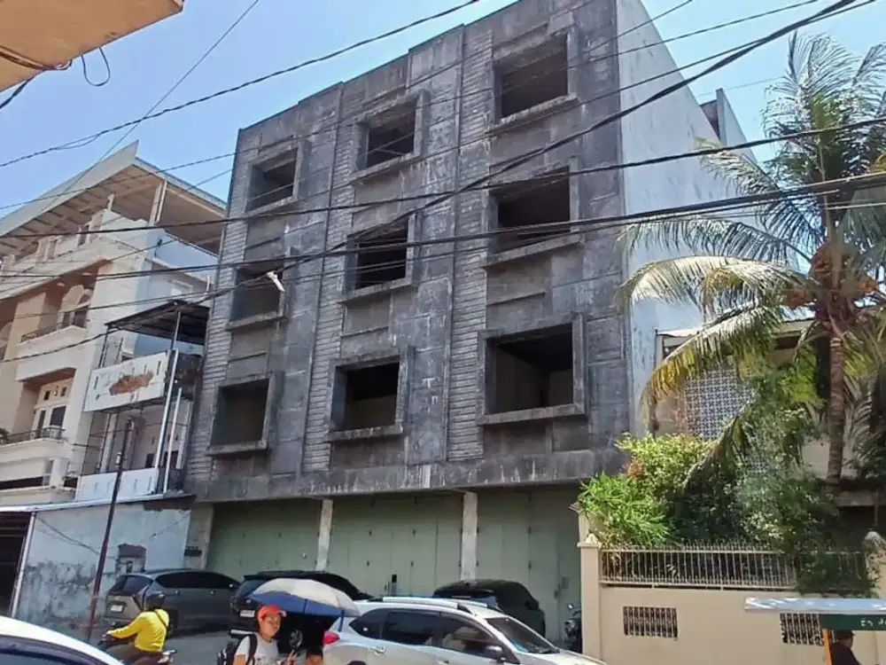 Disewakan ruko 4½ lantai di jalan sungai cenrana