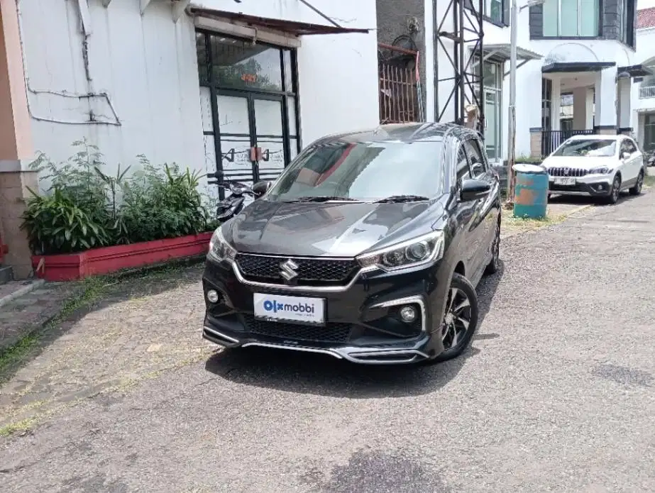 Like New - SUZUKI ERTIGA 1.5 SPORT BENSIN A/T 2021 HITAM