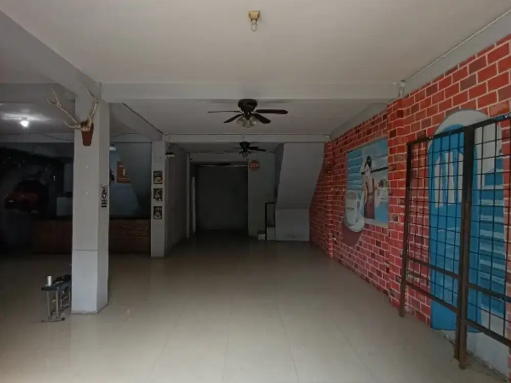 DISEWAKAN RUKO 2 LANTAI LOKASI STRATEGIS DI PAMULANG