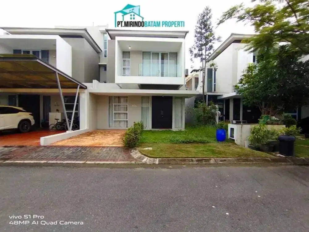 DISEWAKAN 80JUTA/TAHUN RUMAH ROYAL GRANDE - BATAM CENTRE