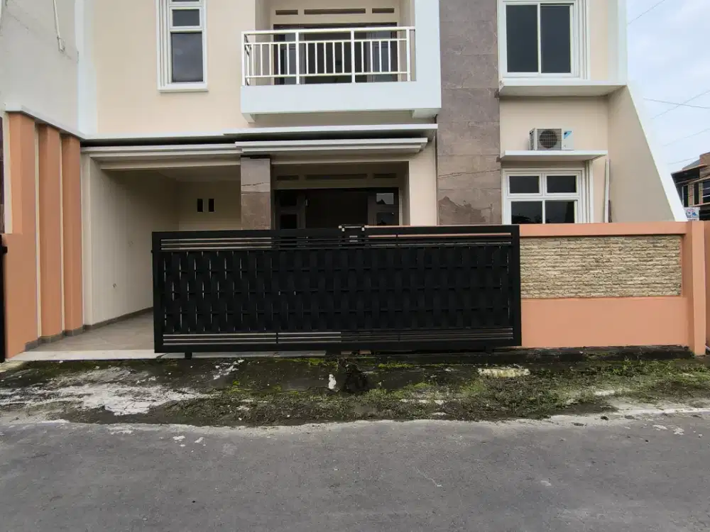 Rumah solo Gentan Purbayan dekat luwes pajang Laweyan