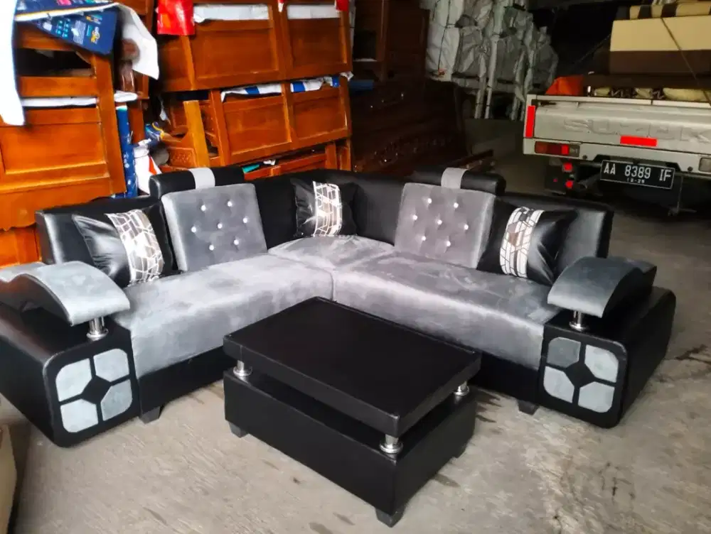 Sofa sudut minimalis abu hitam