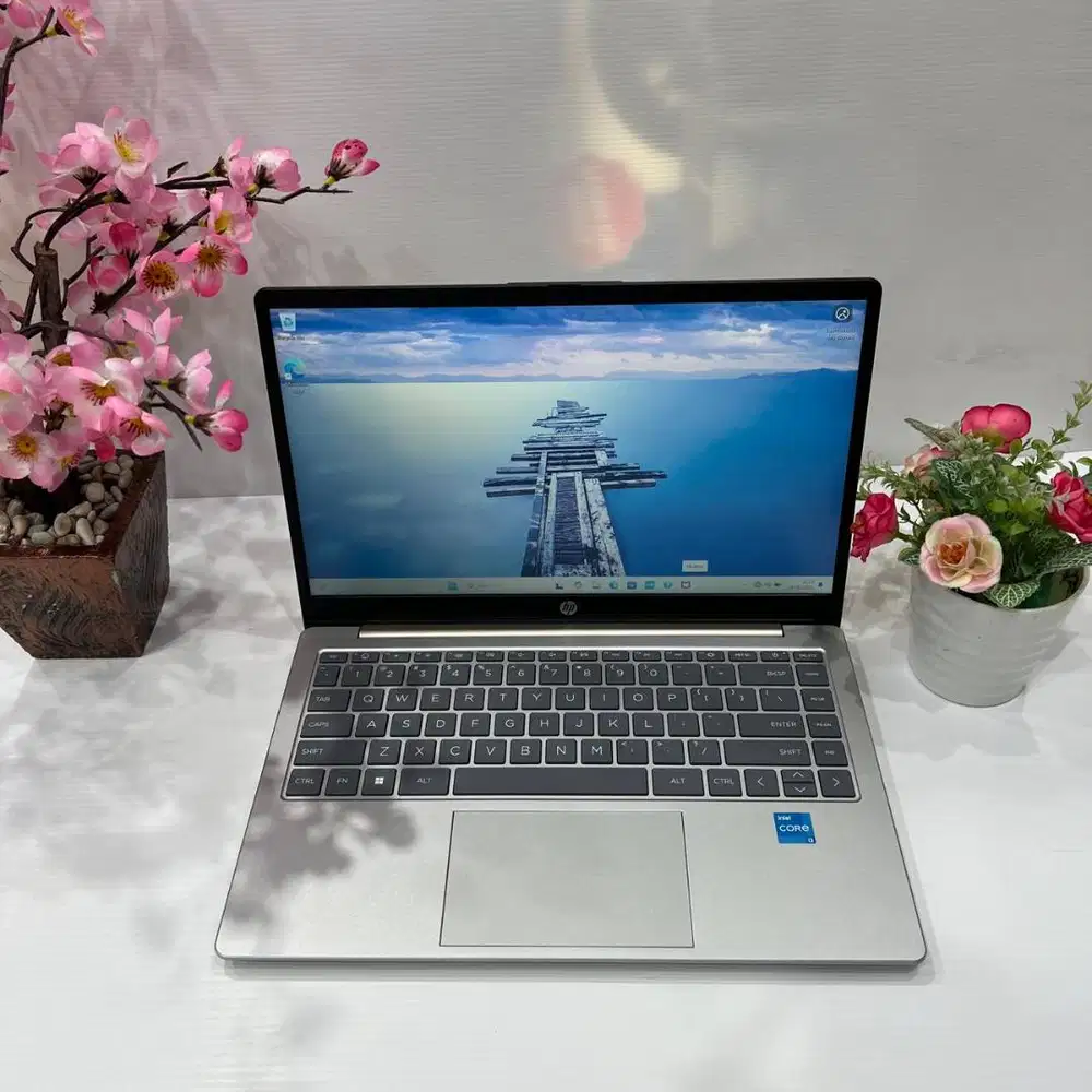 Promo Laptop Hp 14 ep0261TU i3-1315U 8GB/512GB/Windows 11/OHS 2024