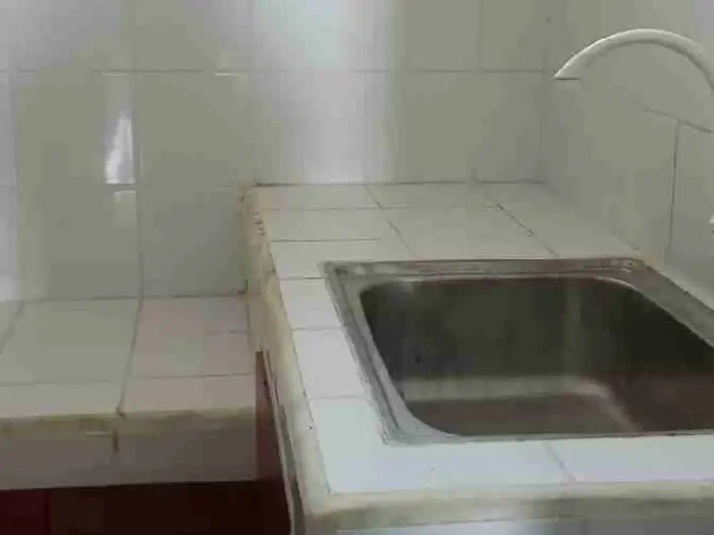 KONTRAKAN DEKAT STASIUN CILEBUT