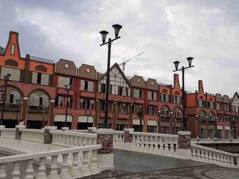 Pantai Indah Kapuk 2 - Rukan La Riviera