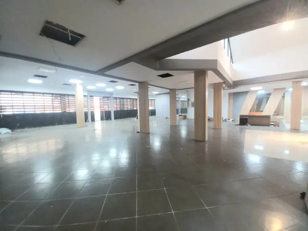 Ruang usaha mainroad cihampelas kota bandung