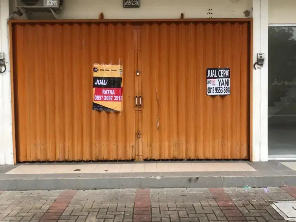 Ruko Dua Lantai Disewakan di Zona Paling Ramai di Kawasan