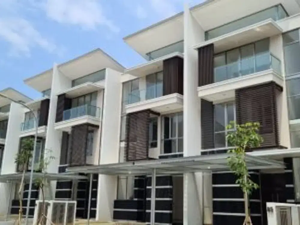 Rumah golf island mozart PIK 8x20 3lantai ada 5AC+gorden TERMURAH