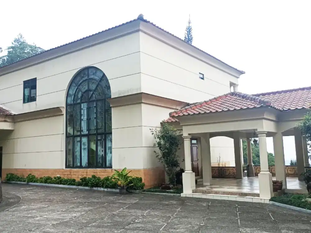 Villa Mewah Asri di Megamendung 3 kilo dari jalan raya Puncak