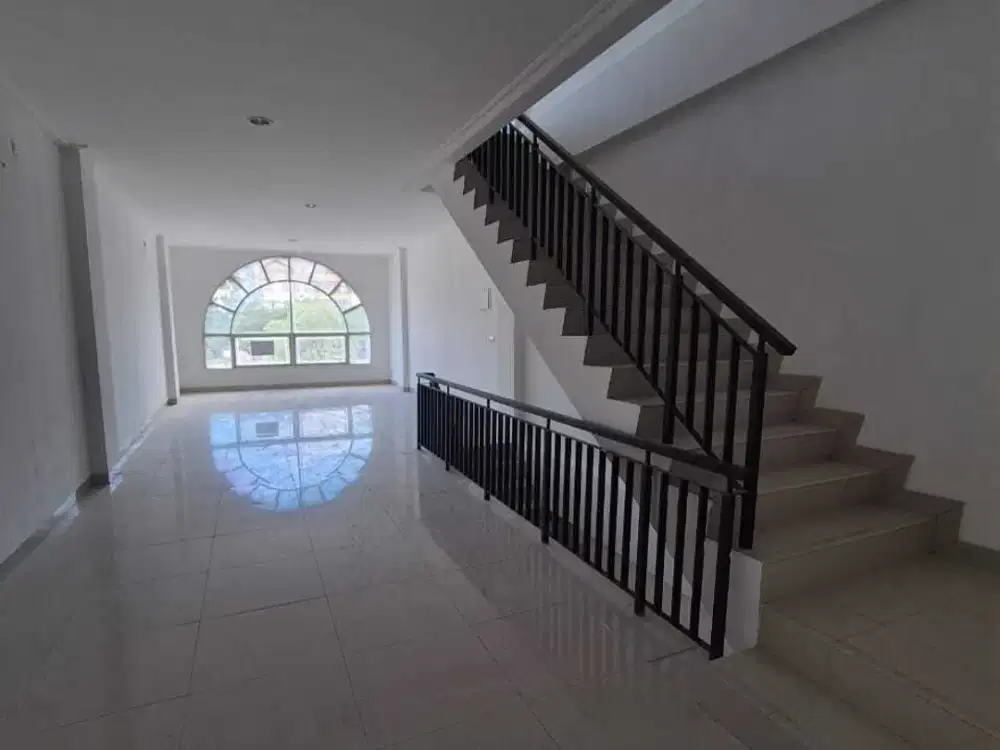 Sewa Ruko Golf Island 4,5x15 4lantai PIK Termurah rapi