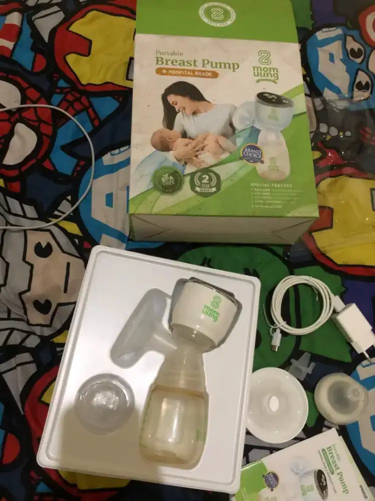 Portable breast pump