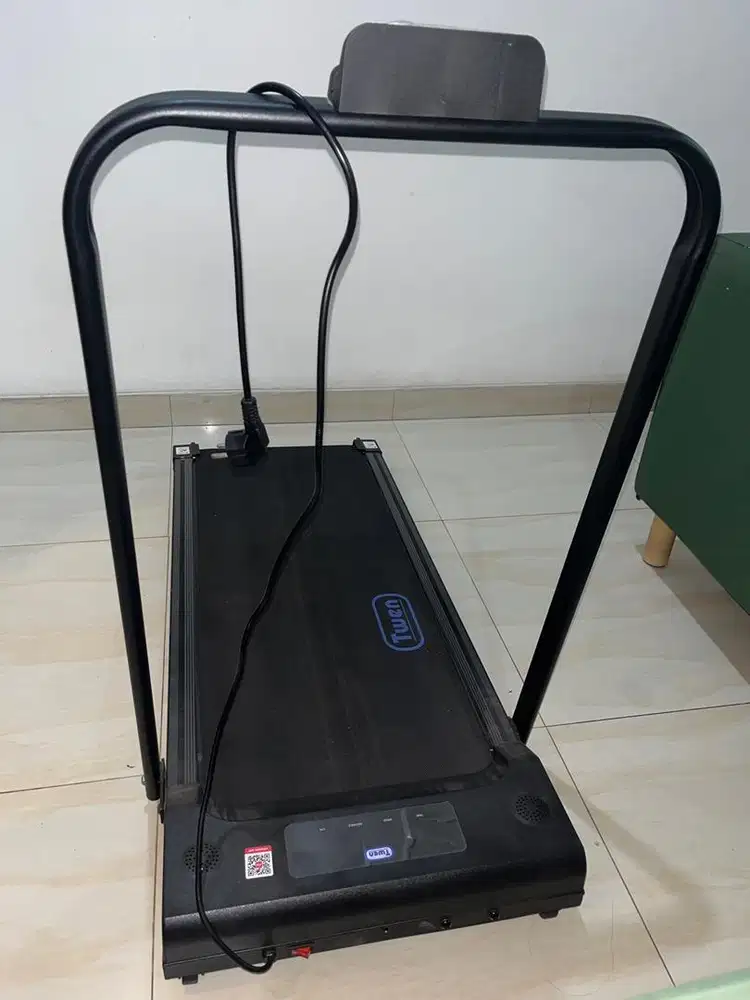 DIJUAL TREADMILL TWEN