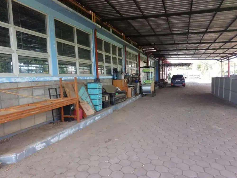 Jual Tanah Plus Gedung Kokoh Daerah Kalasan dkt Candi Prambanan