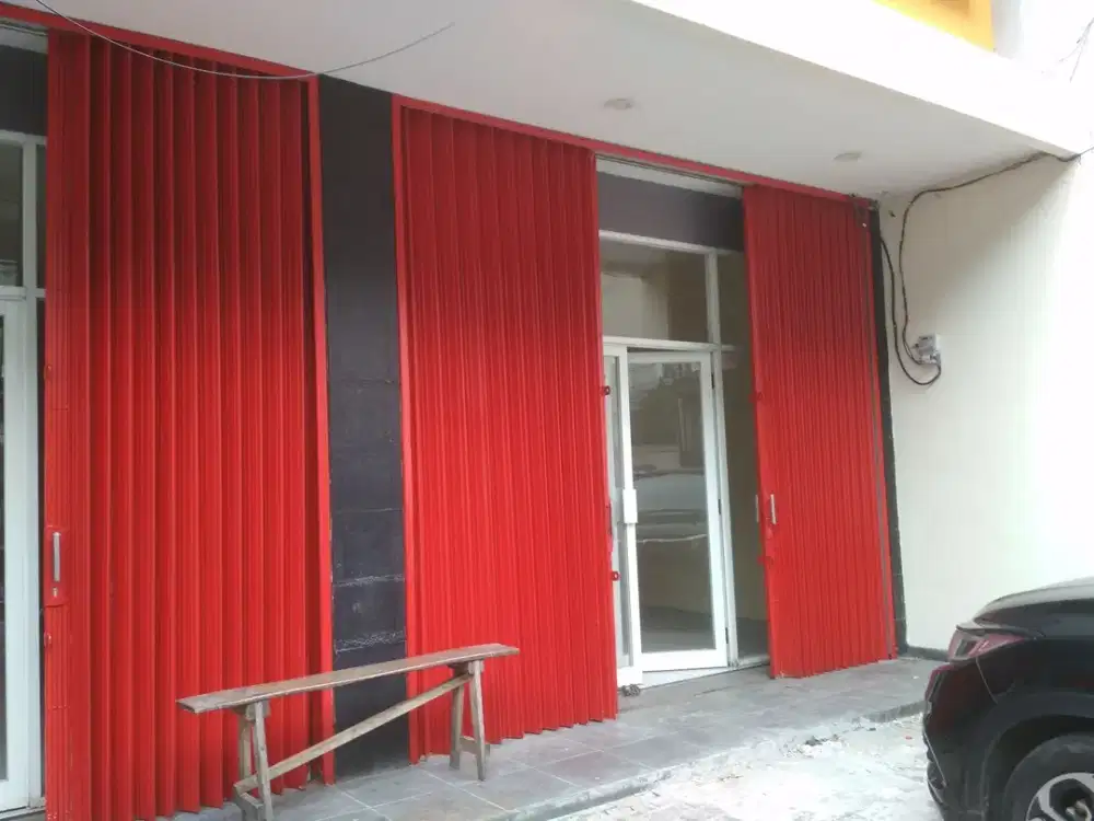 Ruko 3,5 Lantai , JL.Fatmawati raya dekat ke Cipete harga 225 jt / thn