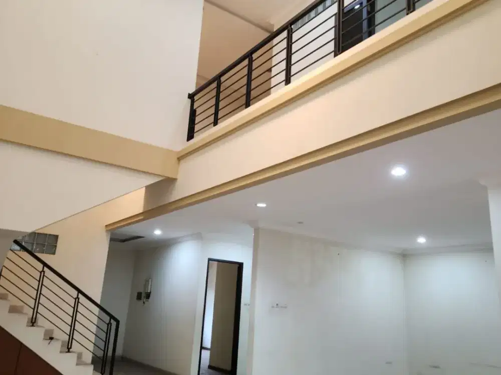 DIJUAL VILLA GADING INDAH DI KELAPA GADING!