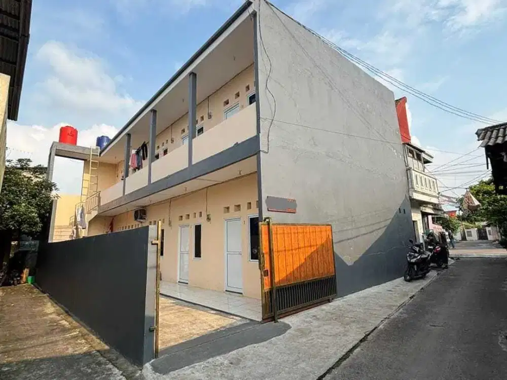 Kontrakan 2 Lantai 10 Pintu dekat Rumah Sakit di Mustika Jaya, Bekasi