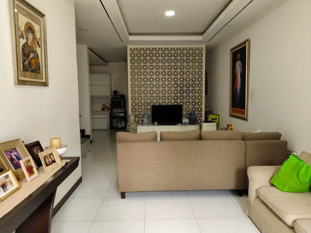 Rumah Sunter Hadap Utara