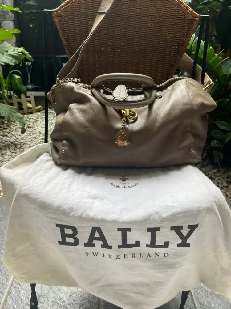 NEGO Preloved Authentic Asli Tas BALLY Warna Coklat
