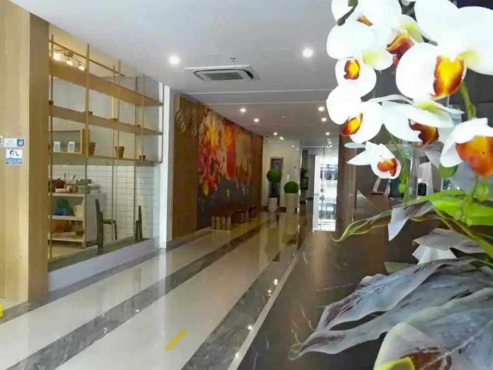 hotel di jalan raya pajajaran , strategis , okupansi tinggi