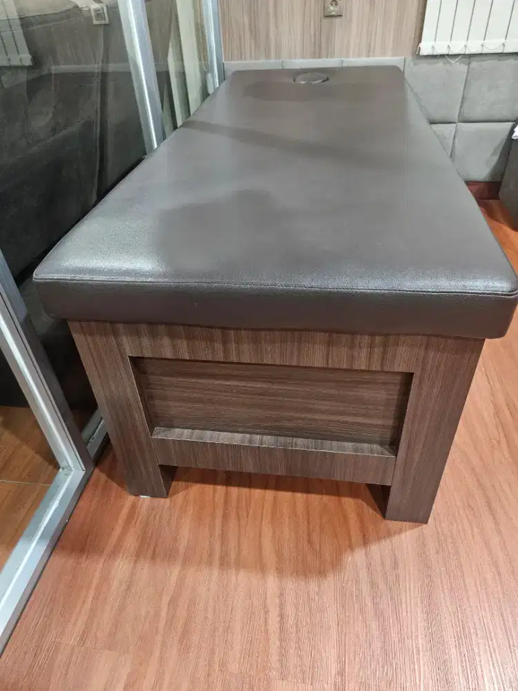 Bed massage / meja pijat facial