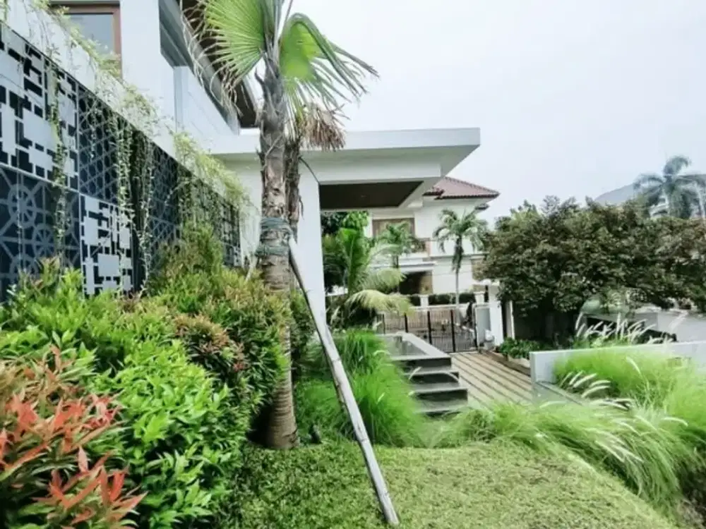 Rumah Mewah  di Lokasi Premium Pondok Indah