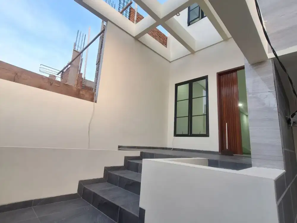 RUMAH BARU DALAM TOWNHOUSE DI AREA DUREN SAWIT JAKARTA TIMUR