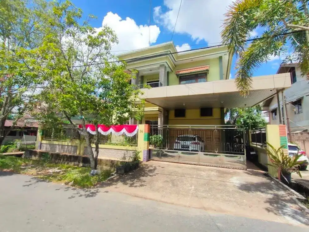 Rumah Mewah Pusat Kota dekat Polteq