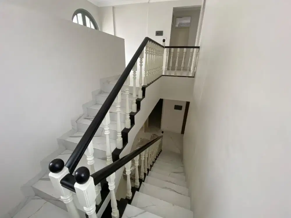 Rumah Bagus & Strategis, Jaya Mandala, Kuningan Area