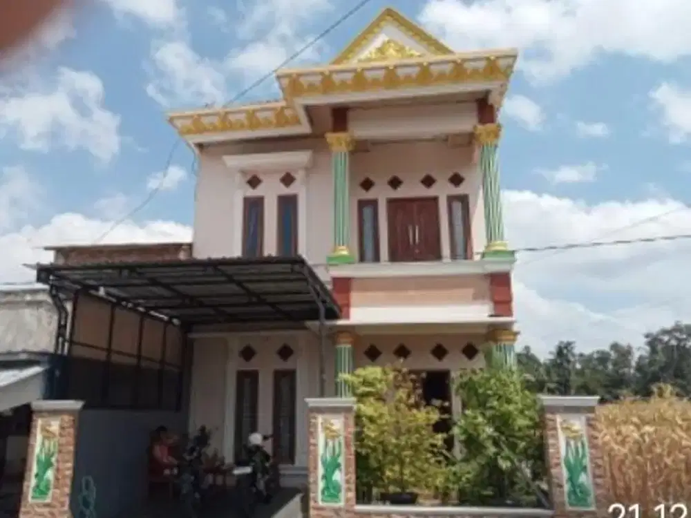 Dijual rumah 2 lantai di manisrenggo siap pakai