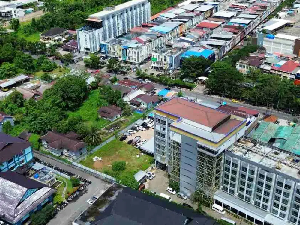 Tanah Tepi Jalan Perdana