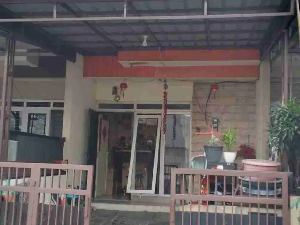 Dijual cepat Rumah 2 lantai di Park Residence, Taman surya 5, kalideres, Jakarta barat.