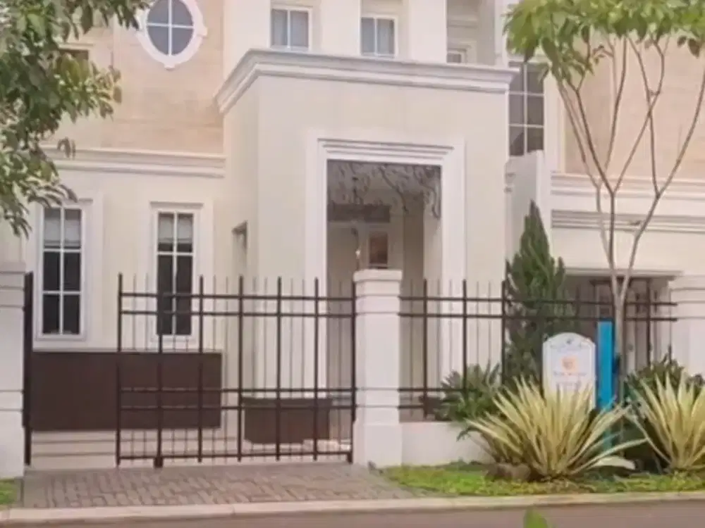 Dijual Rumah Mewah Siap Huni BerlokasI Di sentul City