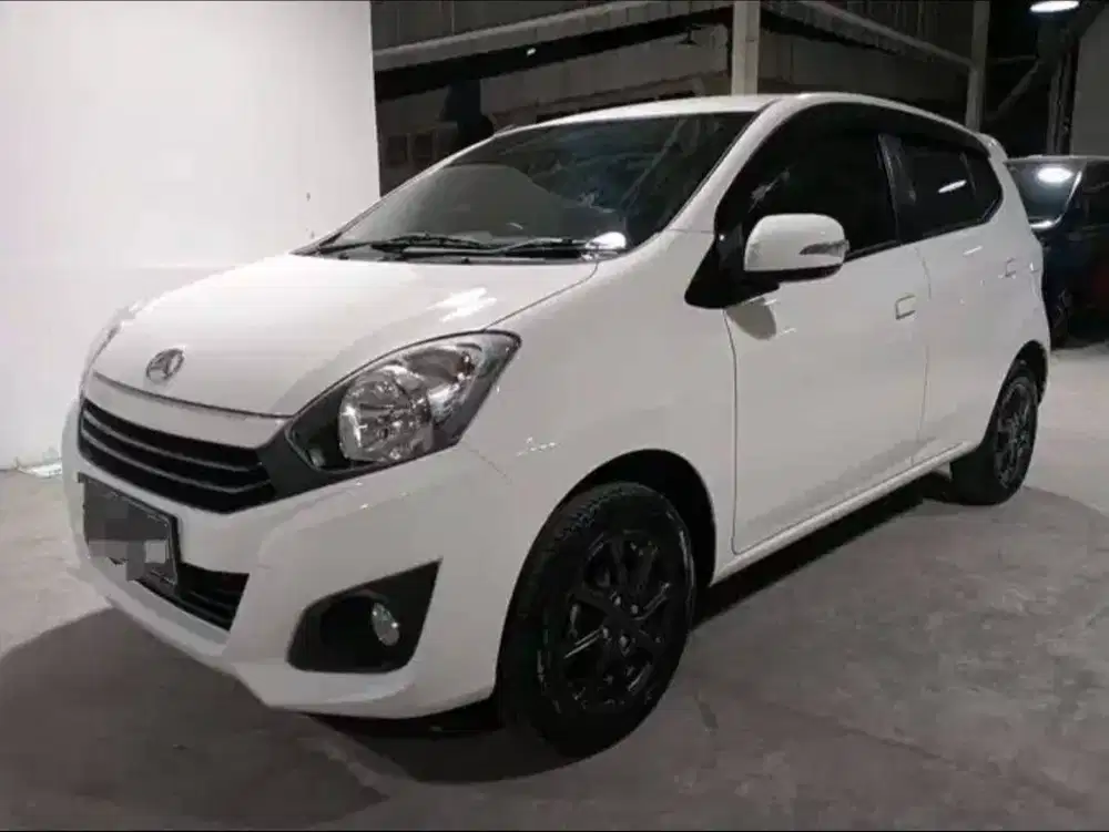 [KM26RB] DAIHATSU AYLA 1.0 X M/T 2022/2023
