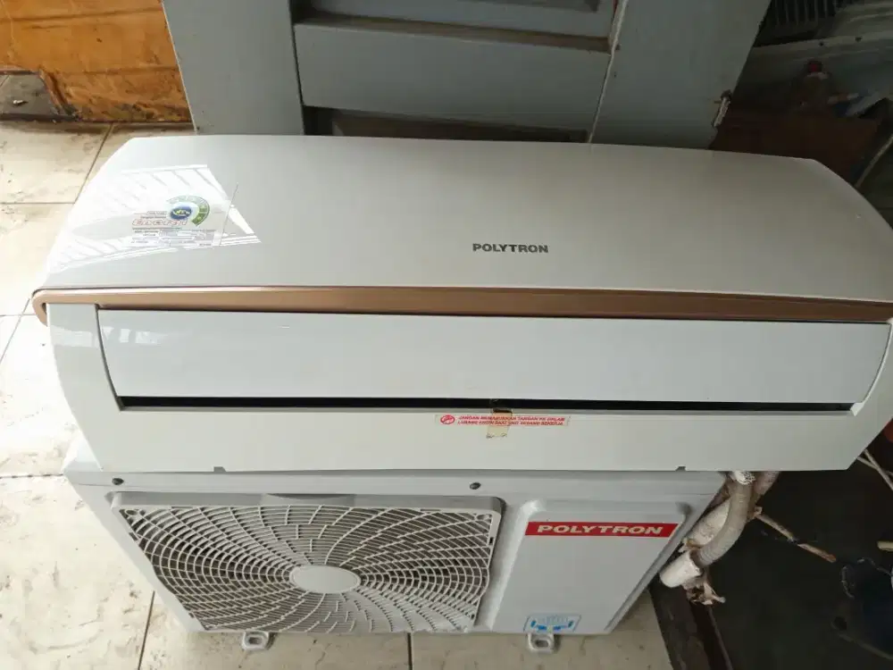 AC 1/2pk Politron like new