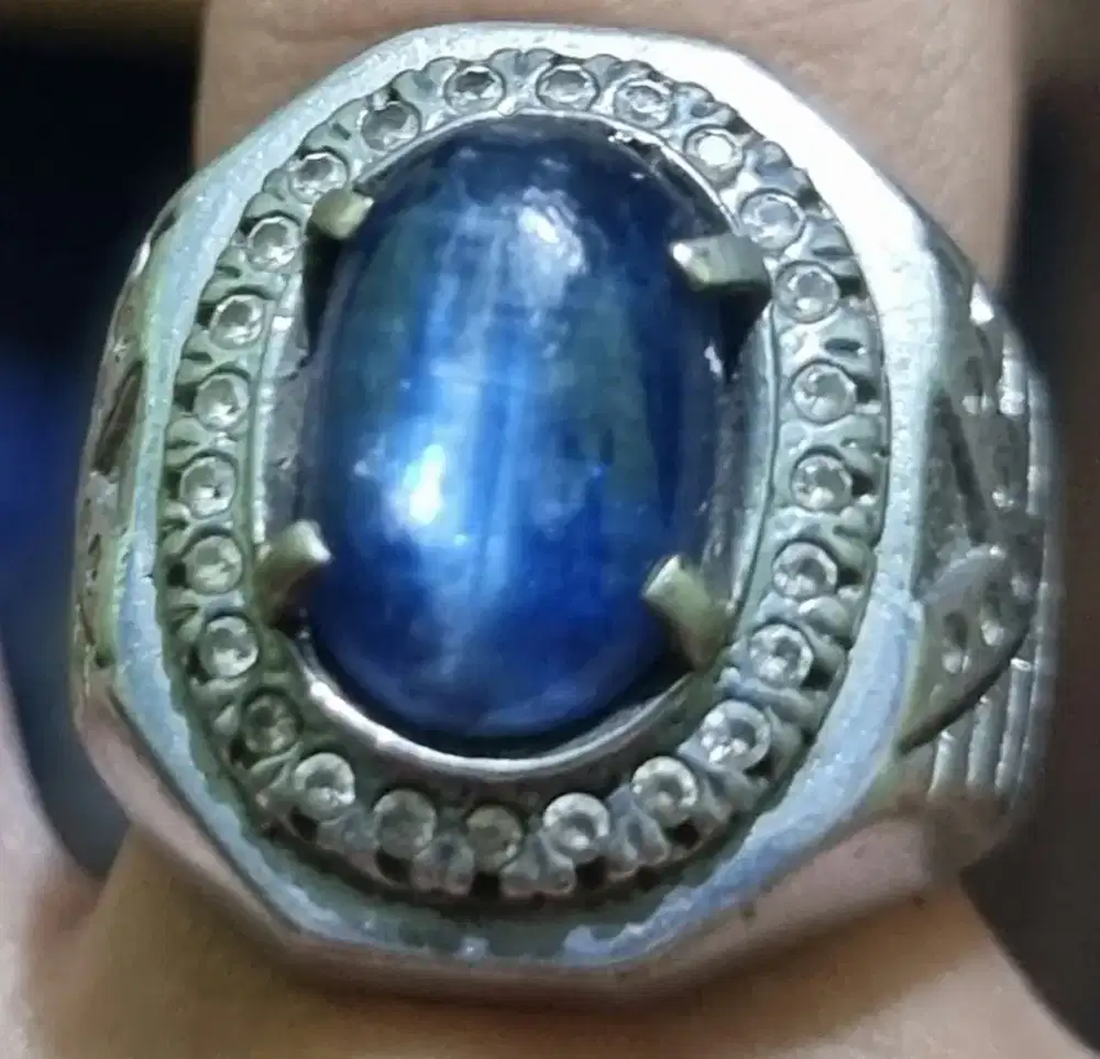 Batu blue safir