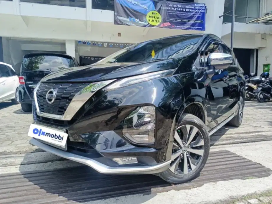 Pajak Panjang - Nissan Livina 1.5 VL Bensin-AT 2019