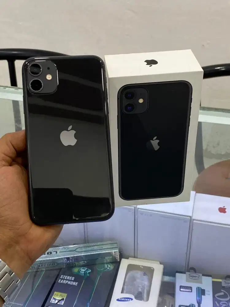 IPHONE 11/64GB SECONF RESMI IBOX FULLSET ORIGINAL