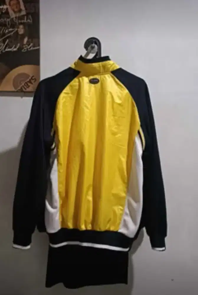 jaket pria ellese size L