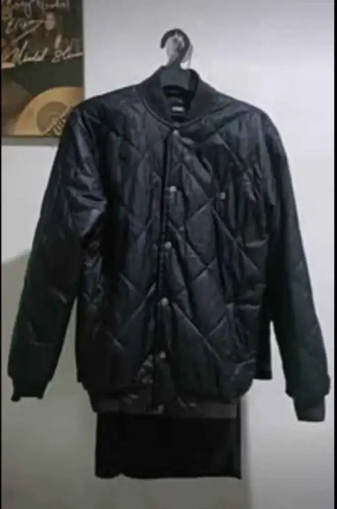 Jaket bomber size L